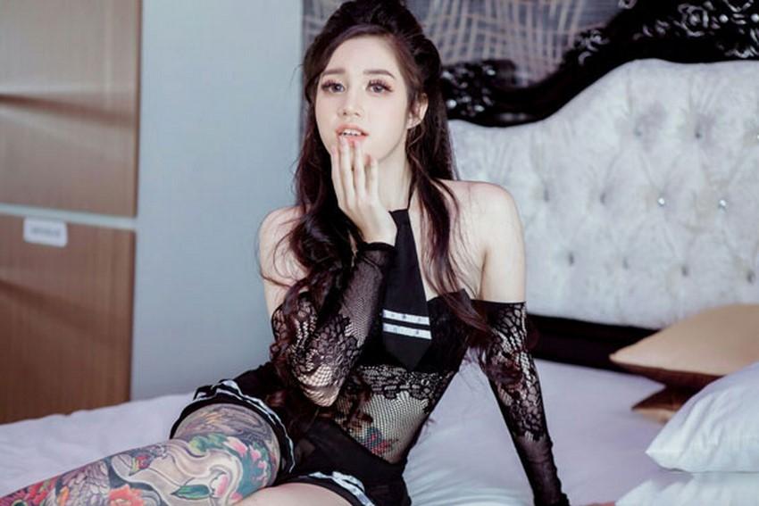 sex bé mít DLDSS-177_Thanh niên nghiện NTR rủ người khác về đụ bạn gái mình